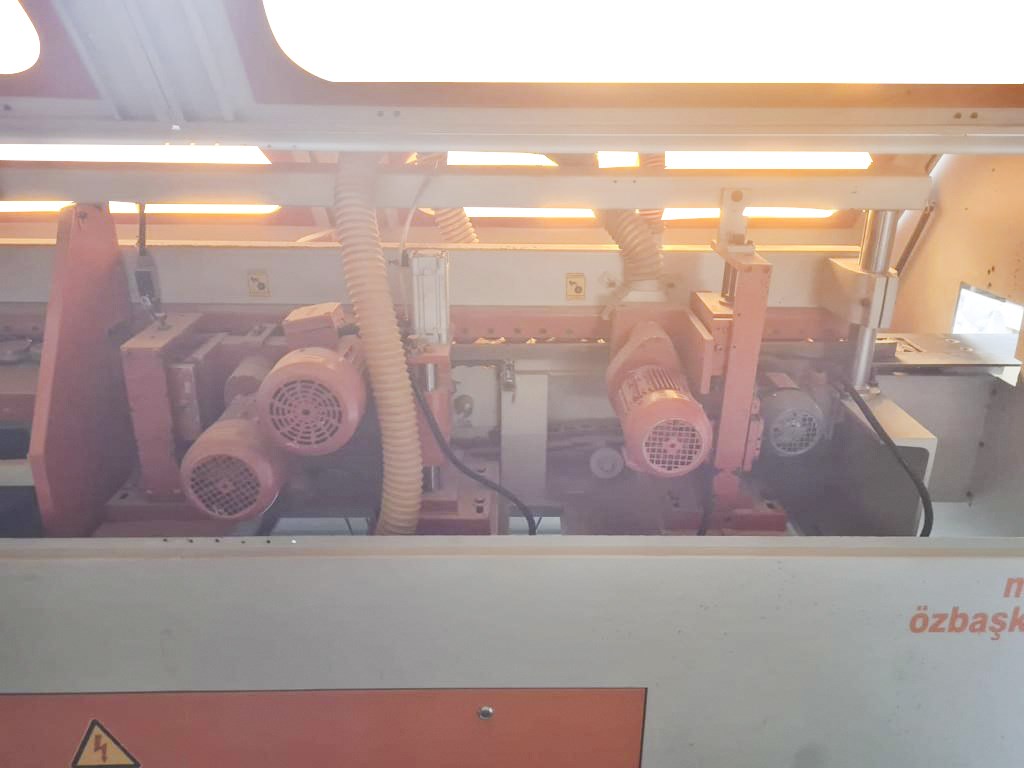 ÖZBAŞKENT PERVAZ YAPIŞTIRMA MAKİNASI-2