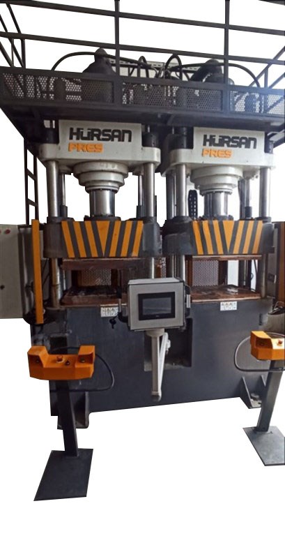  HÜRSAN İKİZ KOLONLU 150 TON KAUÇUK PİŞİRME PRESİ